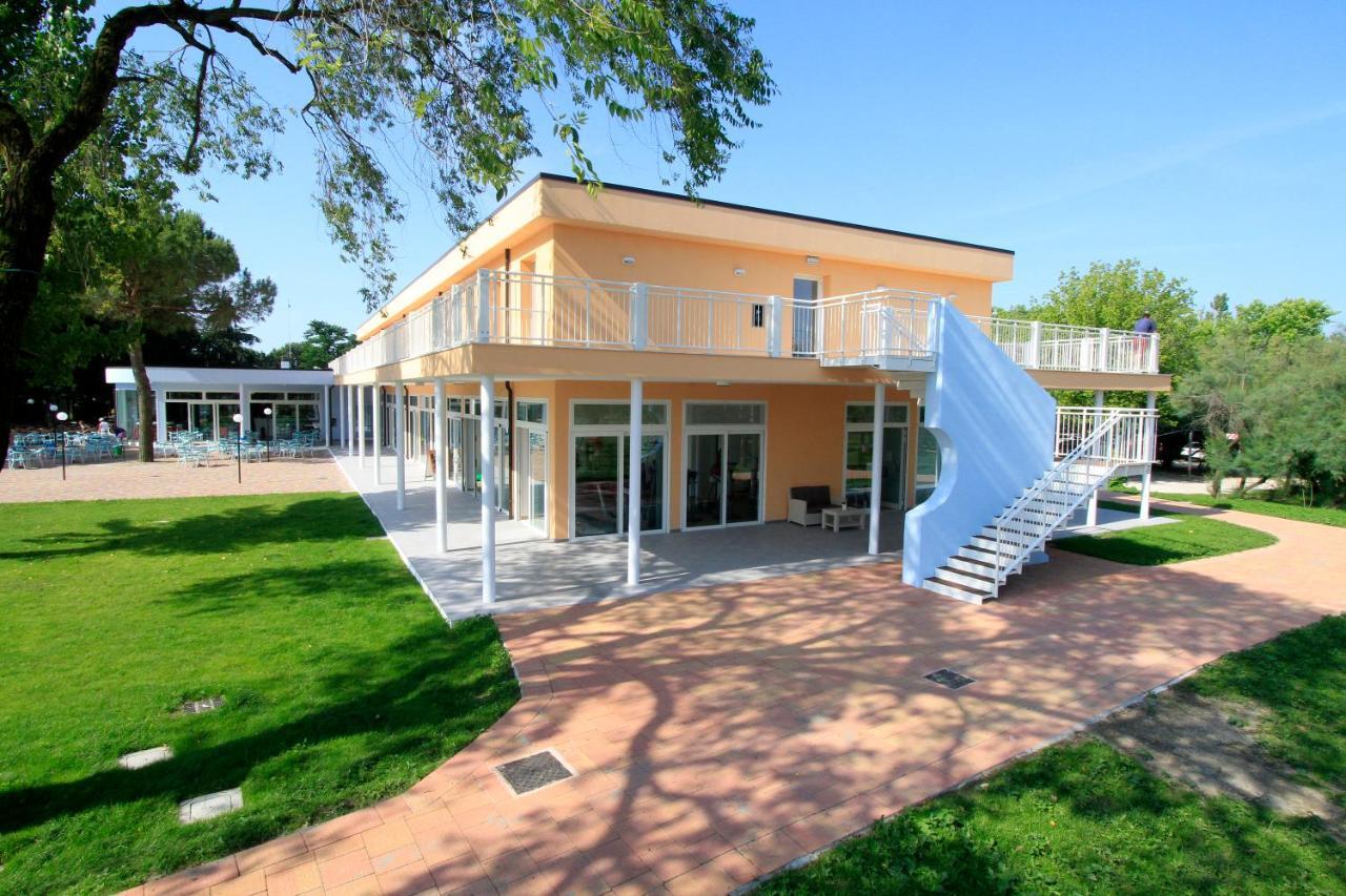 Club Village & Hotel Spiaggia Romea Lido di Volano Chambre photo